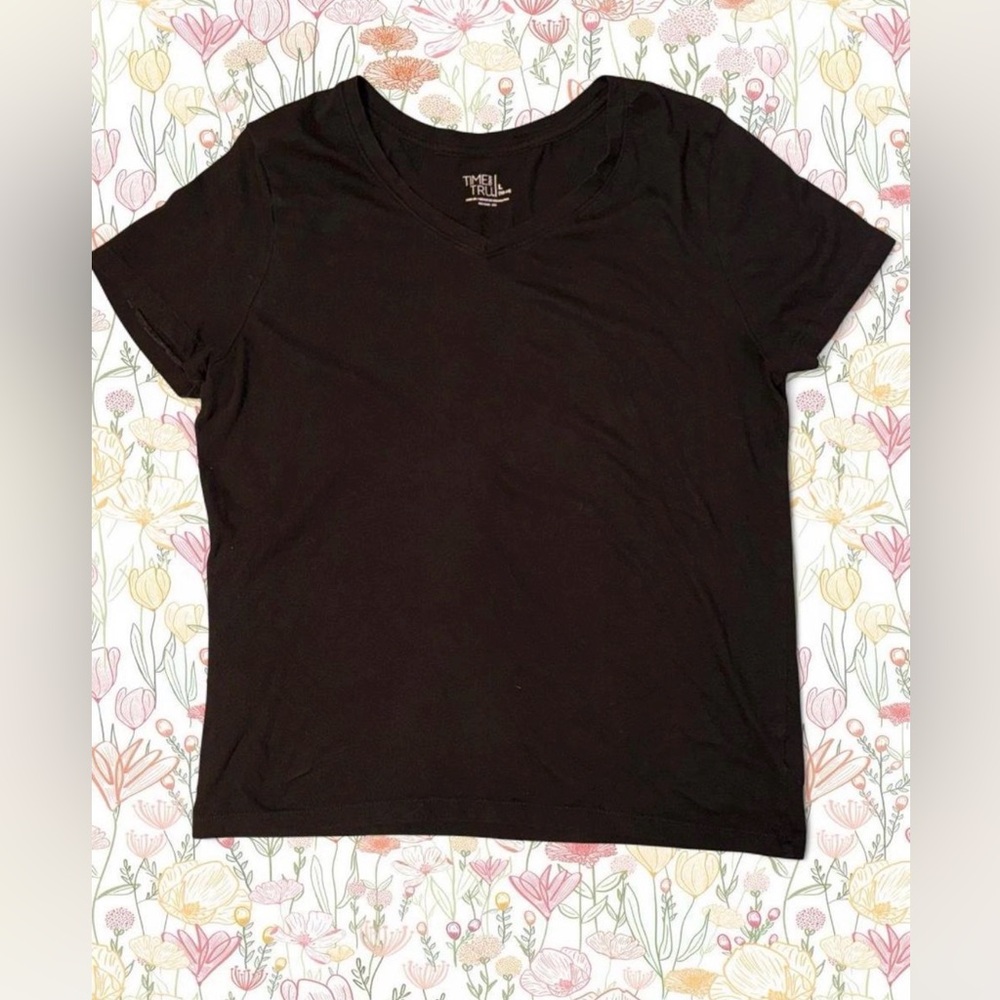 Time and Tru Women's Black Short Sleeve Tee
